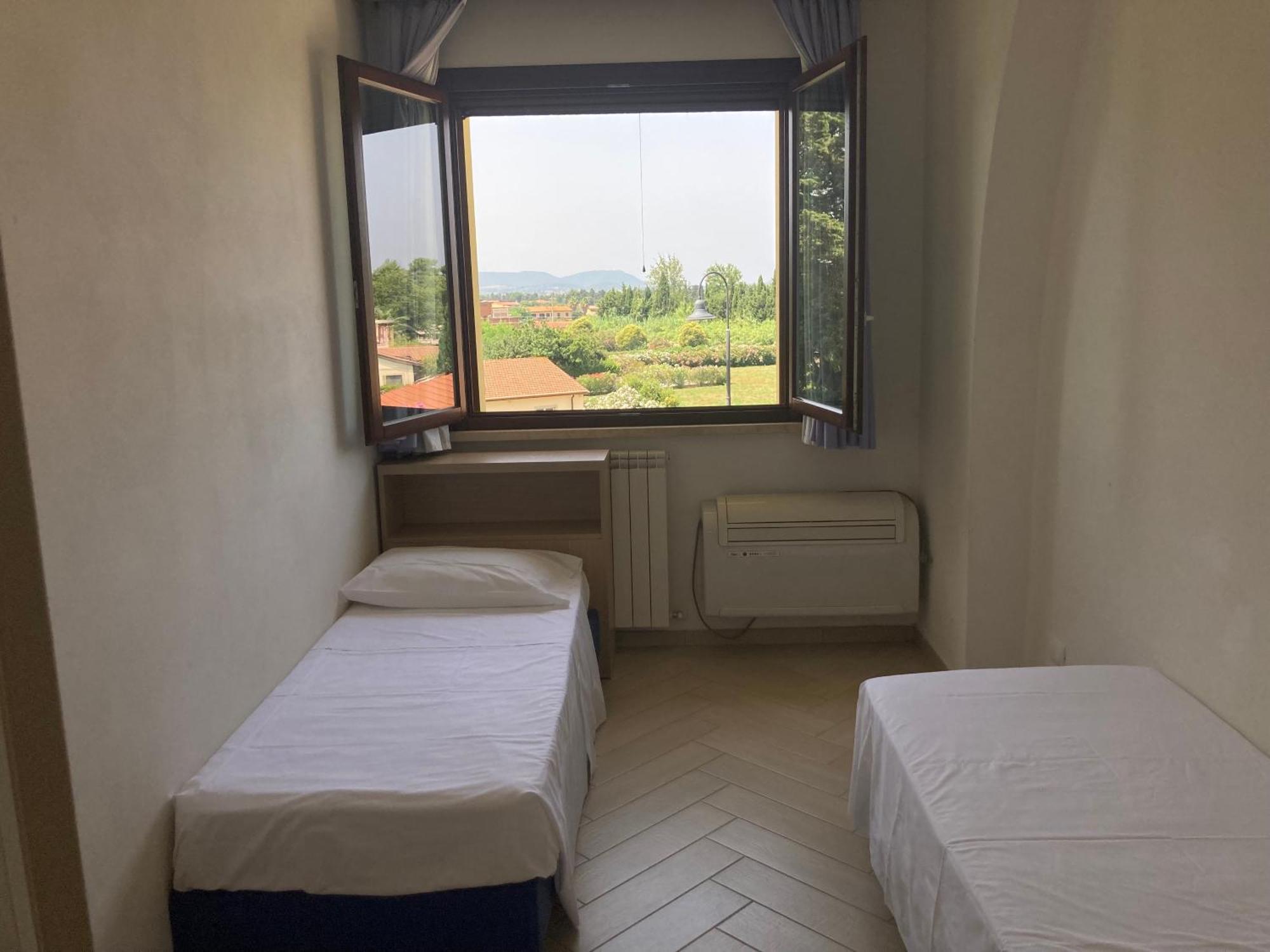 Le Corti Del Sole Residence เวนตูรีนา แตร์เม ภายนอก รูปภาพ