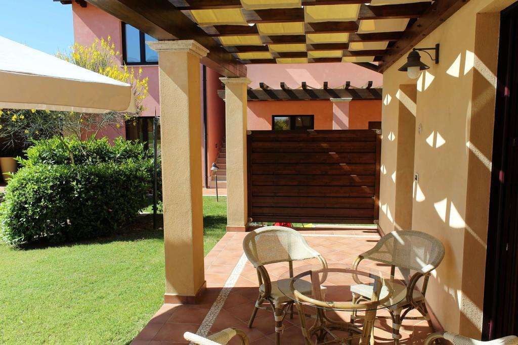 Le Corti Del Sole Residence เวนตูรีนา แตร์เม ภายนอก รูปภาพ